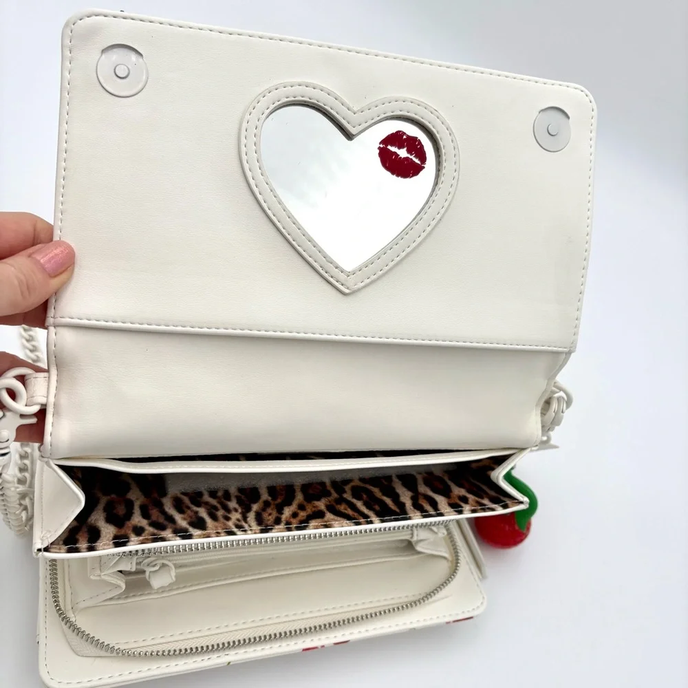 🍒 Betsey Johnson Cherry On Top Wallet-on-Chain Crossbody • Cream • NWT - Picture 5 of 12